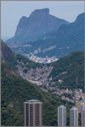 Favela a
